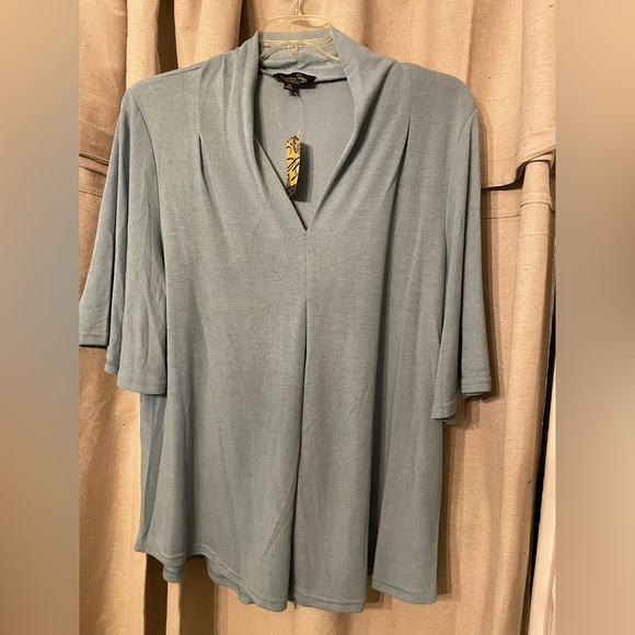 Suzanne Betro Tops - Women’s blouse, size 2X, blue